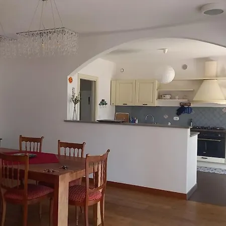 Paradise House With Sea View And Quiet. Σπίτι διακοπών