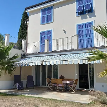 Paradise House With Sea View And Quiet.